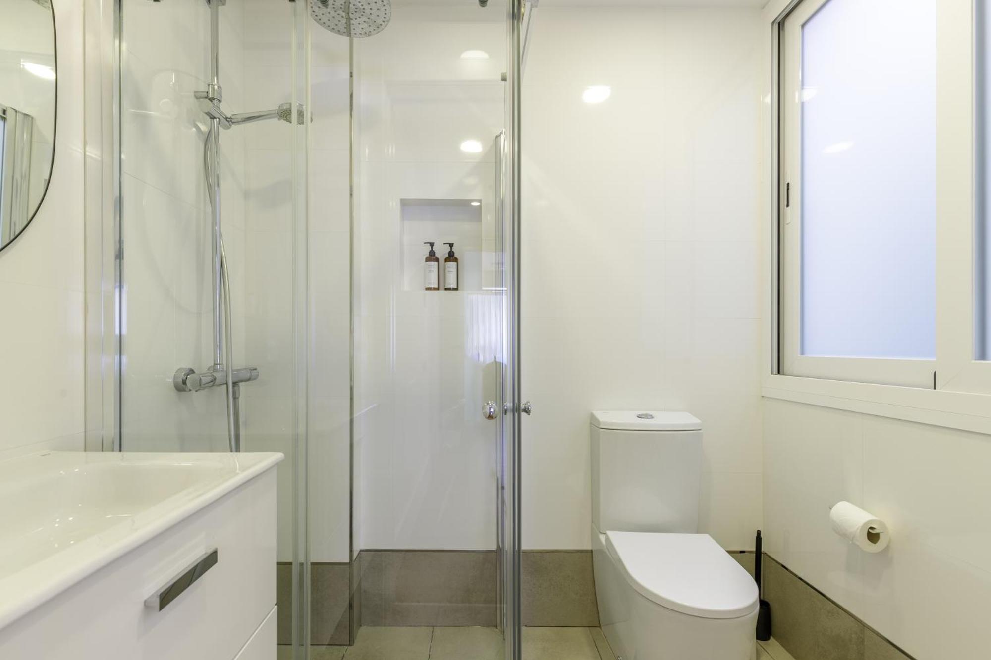 Six Apartments By Caleta Homes Málaga Exterior foto